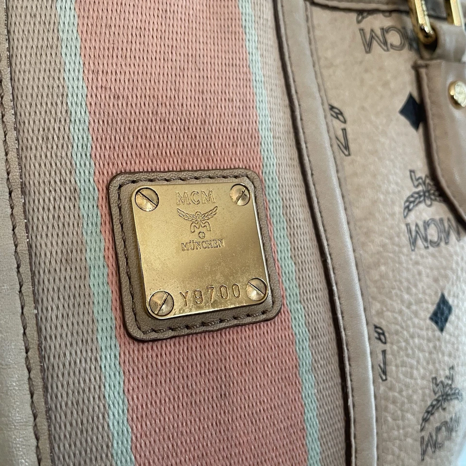 Bolso Shopper MCM Liz Grande Beige Cuero Monograma Rosa Rayas Pre-amado Visetos Foto 3 de 4