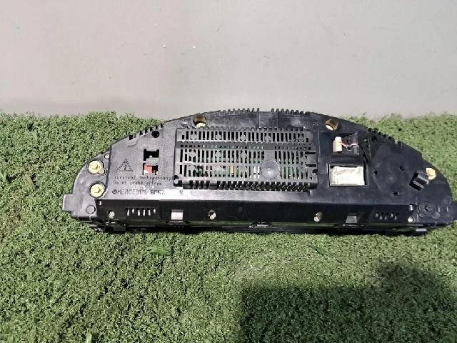 Mercedes-Benz S500 2005 grupos de instrumentos A2205401347 Foto 4 de 4