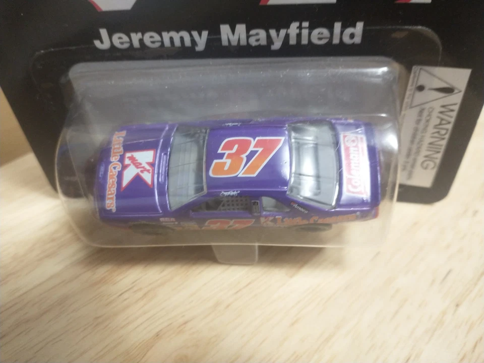 Revell Racing 1/64 NASCAR diecast #37 Little Caesar's Jeremy Mayfield 1996 NIP - Image 3 of 4