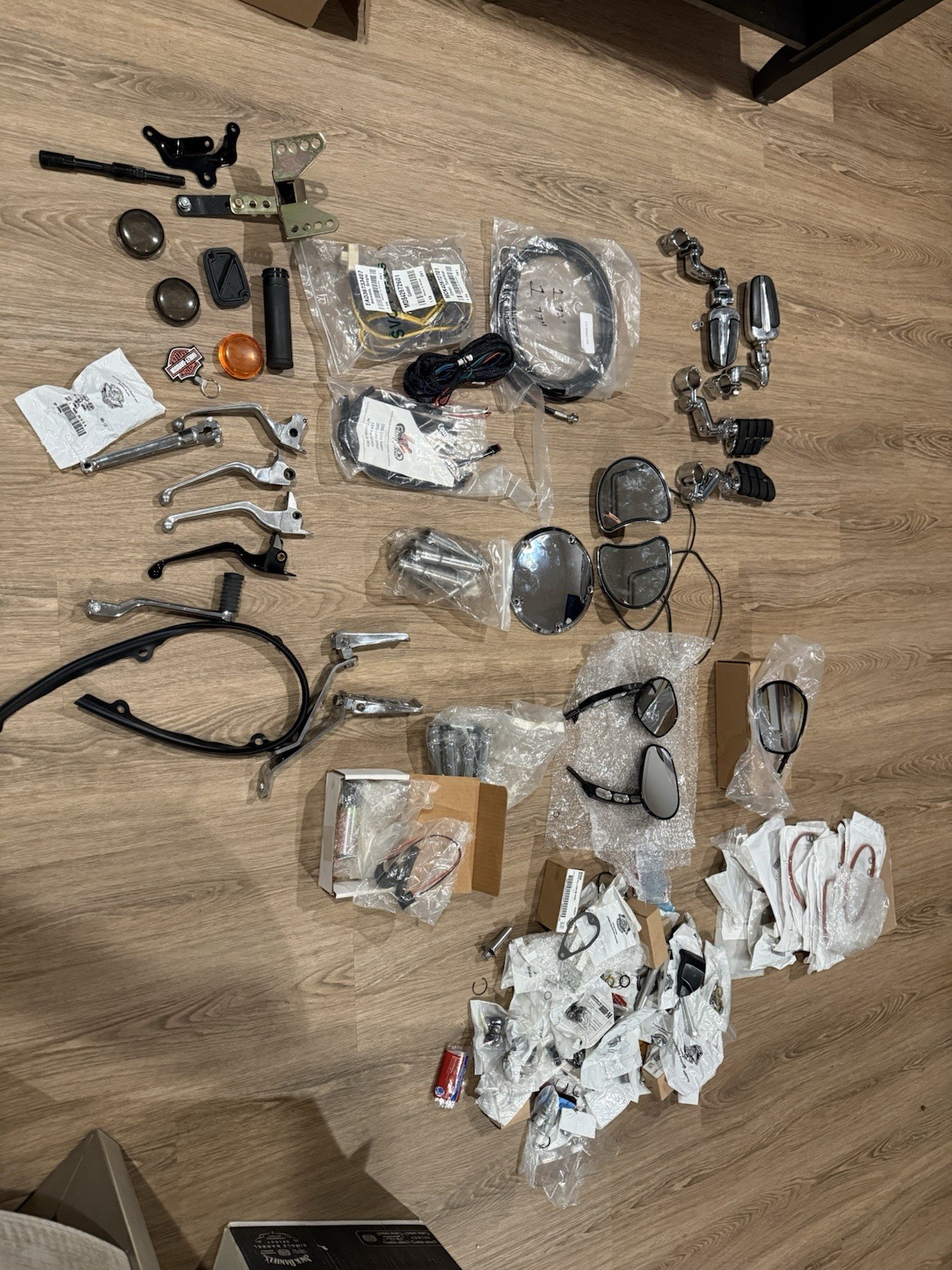 OEM Harley Davidson Cycle Softtail Lot Parts 100+ Pieces