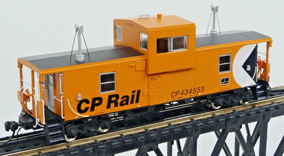 RAPIDO 110111 HO Canadian Pacific CP Rail 434513 Angus Wide Vision Caboose Car - Image 3 of 4