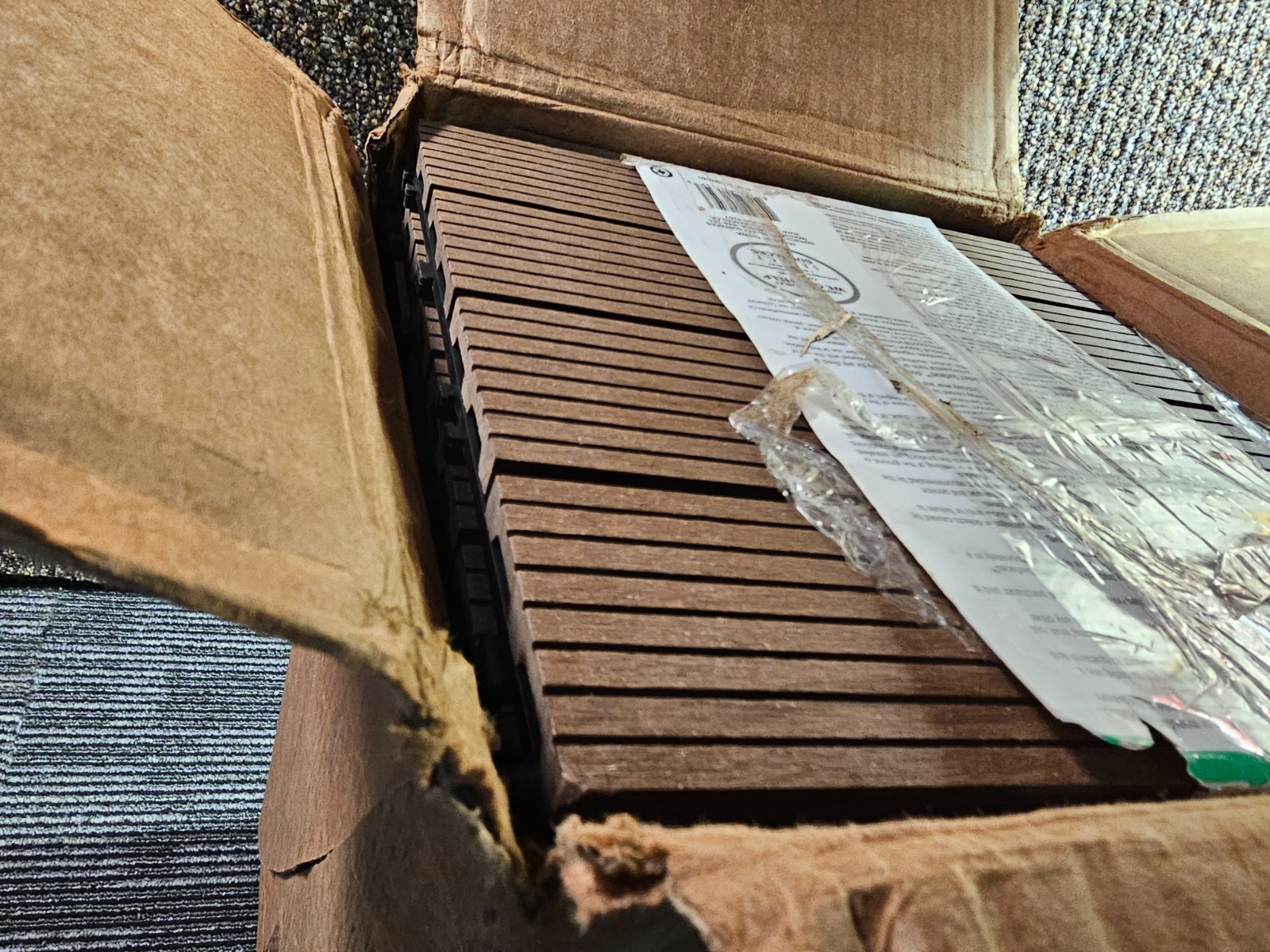 (QTY 24) Select Surfaces SCDTP0401 Composite Deck Tiles Cedar 11.81" x 11.81"