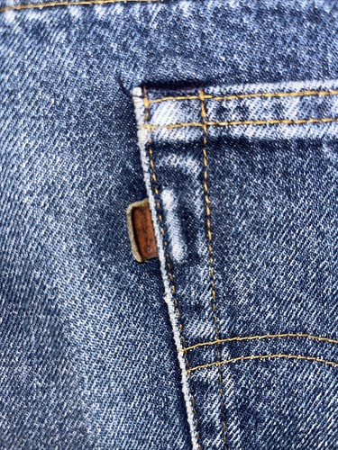 Levis Jeans Mens 37 x 31 Leather Tab Straight Leg Denim - Picture 3 of 11