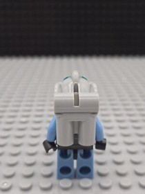 Lego Mr. Freeze Minifigure Medium Blue DC Super Heroes Batman sh049