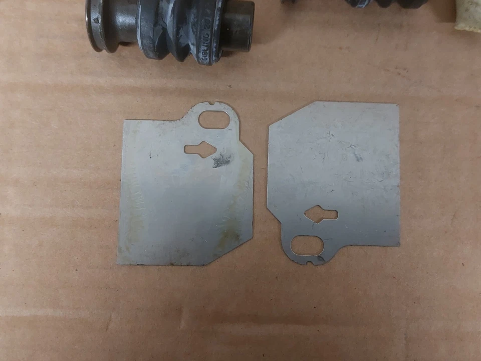 BRAKE CALIPER SLIDER REPAIR KIT - PEUGEOT 205 309 CITROEN C25 - GIRLING GENUINE - Image 2 of 4