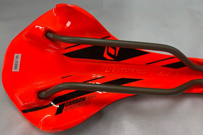 Selim Syncros XR 1.5 oferece trilhos de titânio e construção em carbono