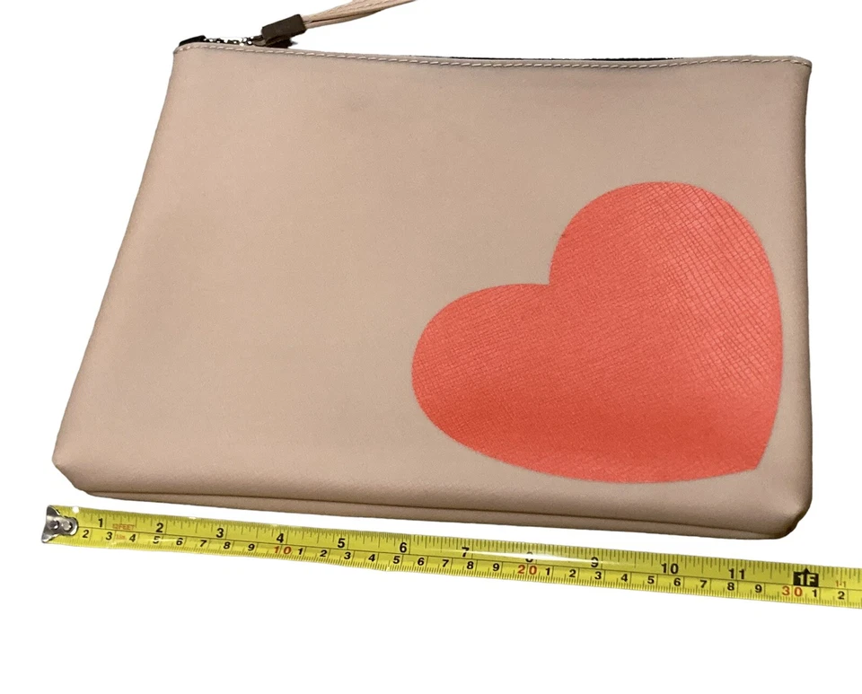 Bolso de Mano Gianni Chiarini GUM 12" X 9" Bolso de Mano Corazón Rojo Desnudo Italia PVC Foto 2 de 4