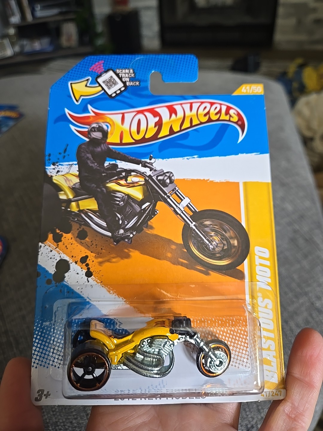 Hot Wheels Blastous Moto #41 Yellow Trike Tricycle 1:64 New 2012 New Models