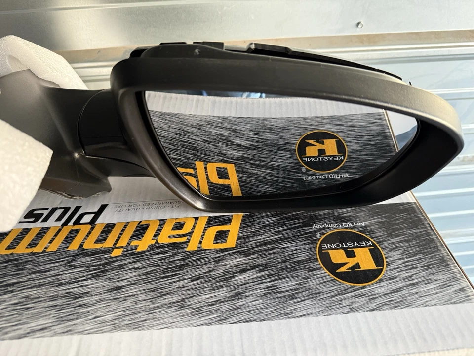 Kia optima Mirror Assembly Passenger Side Power Adjust Heated W/signal Foldable  - Image 4 of 4