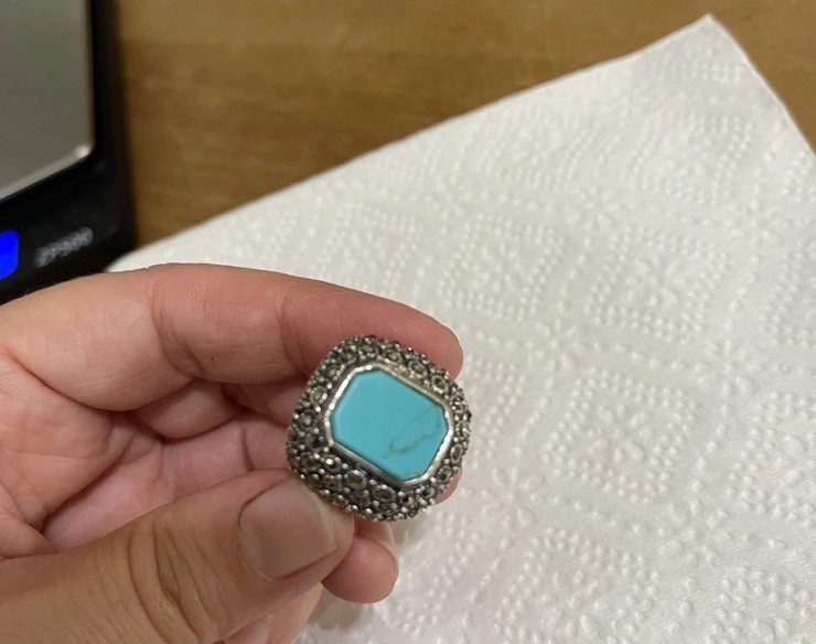 Women Sterling Silver 925 Turquoise Women Ring size 7.5 / 10.9grams