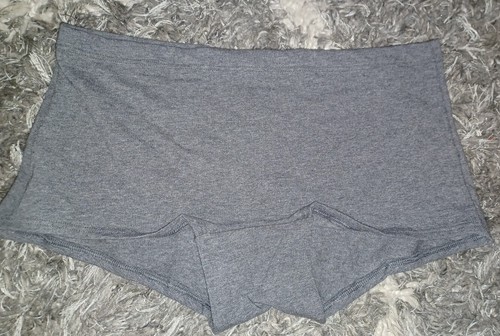 NeW Vs pink cotton boyshort Panty Size medium shamrock graphic logo - Picture 2 of 3