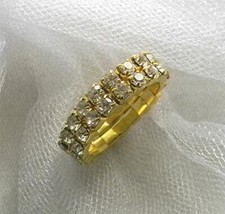 BEAUTIFUL DOUBLE ROW CRYSTAL RHINESTONE GOLD TONE STRETCH BAND FASHION RING