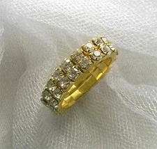 BEAUTIFUL DOUBLE ROW CRYSTAL RHINESTONE GOLD TONE STRETCH BAND FASHION RING