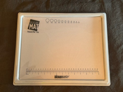 Beading Mat and tray Beadsmith Treasure Mat with cover 11 x 14”