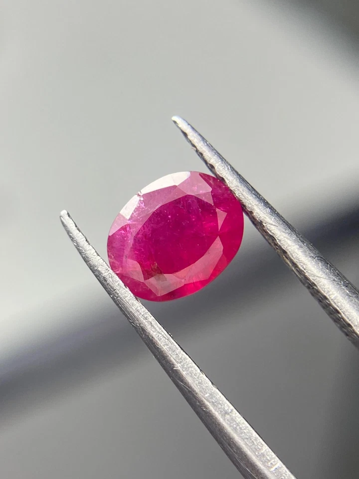 1.20ct | Natural Red Ruby Ovel Cut, Loose Gemstone | Jegdalak, Afghanistan. - Image 3 of 4