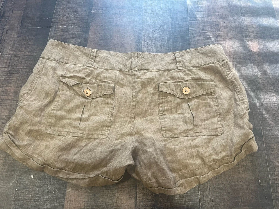 Pantalones Cortos Club Monaco Mujer Lino en Color Beige/Caqui y Talla 8 Foto 2 de 3