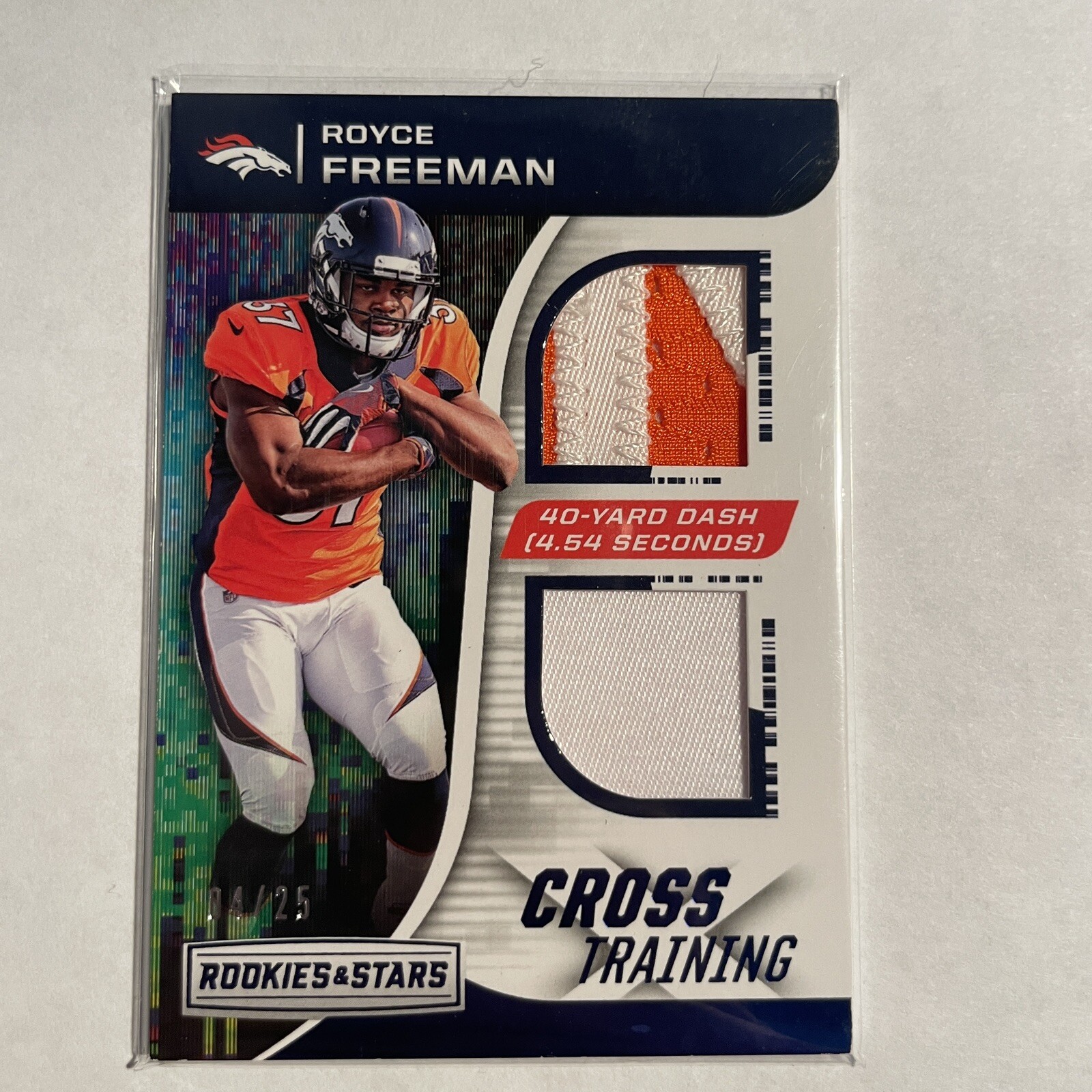 2018 Panini Rookies & Stars Cross Training Relic /25 Royce Freeman #CT-24 RC