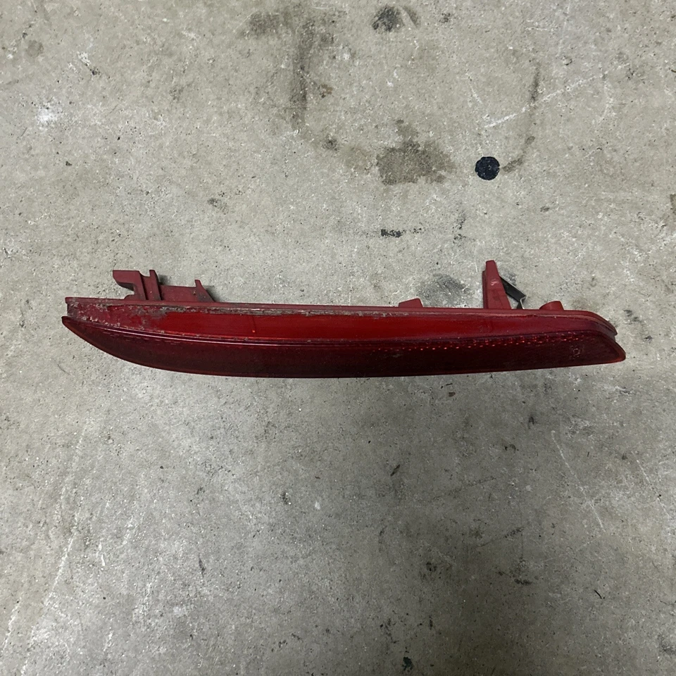 REFLECTOR MARCADOR LATERAL TRASERO HONDA INSIGHT DERECHO OEM PASAJERO 93-17009 Foto 3 de 3