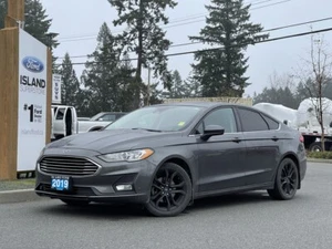 2019 Ford Fusion SE | Heated Seats | Rear View Camera