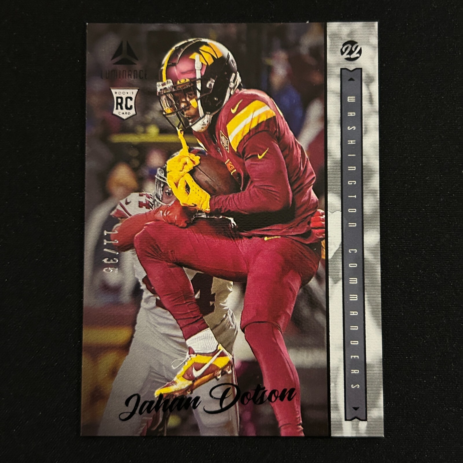 Jahan Dotson Panini Chronicles Luminance Update Rookies #205 Black