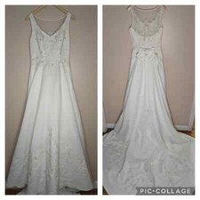 Moda Bella Vintage Off White Embroidered Gold Wedding Dress Gown with Train