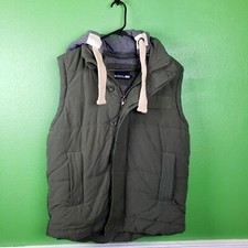 Foreign Exchange Mens Green Puffy Vest With D...