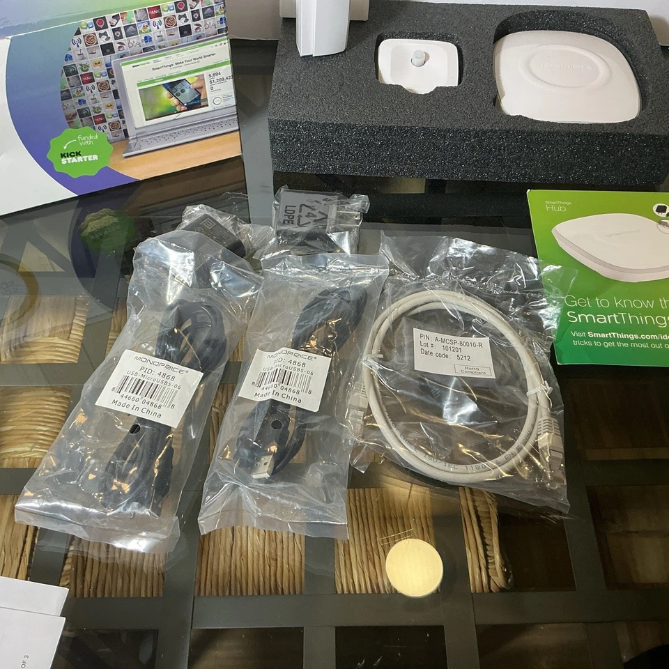 Smarthings V1 Hub ,Motion , Multi Smart Sense Pack - Image 3 of 4