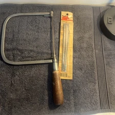 Vtg. Disston No. 15 Coping Saw Approx. 6" Blade & 6 1/2" Throat W/ Extra Blades
