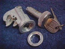 Correct Glove Lock Housing Nos Lock Skylark Special Gs 1968 1969 1970