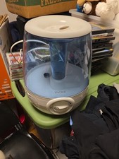 Vicks V4600 1.2gal. Cool Mist Humidifier