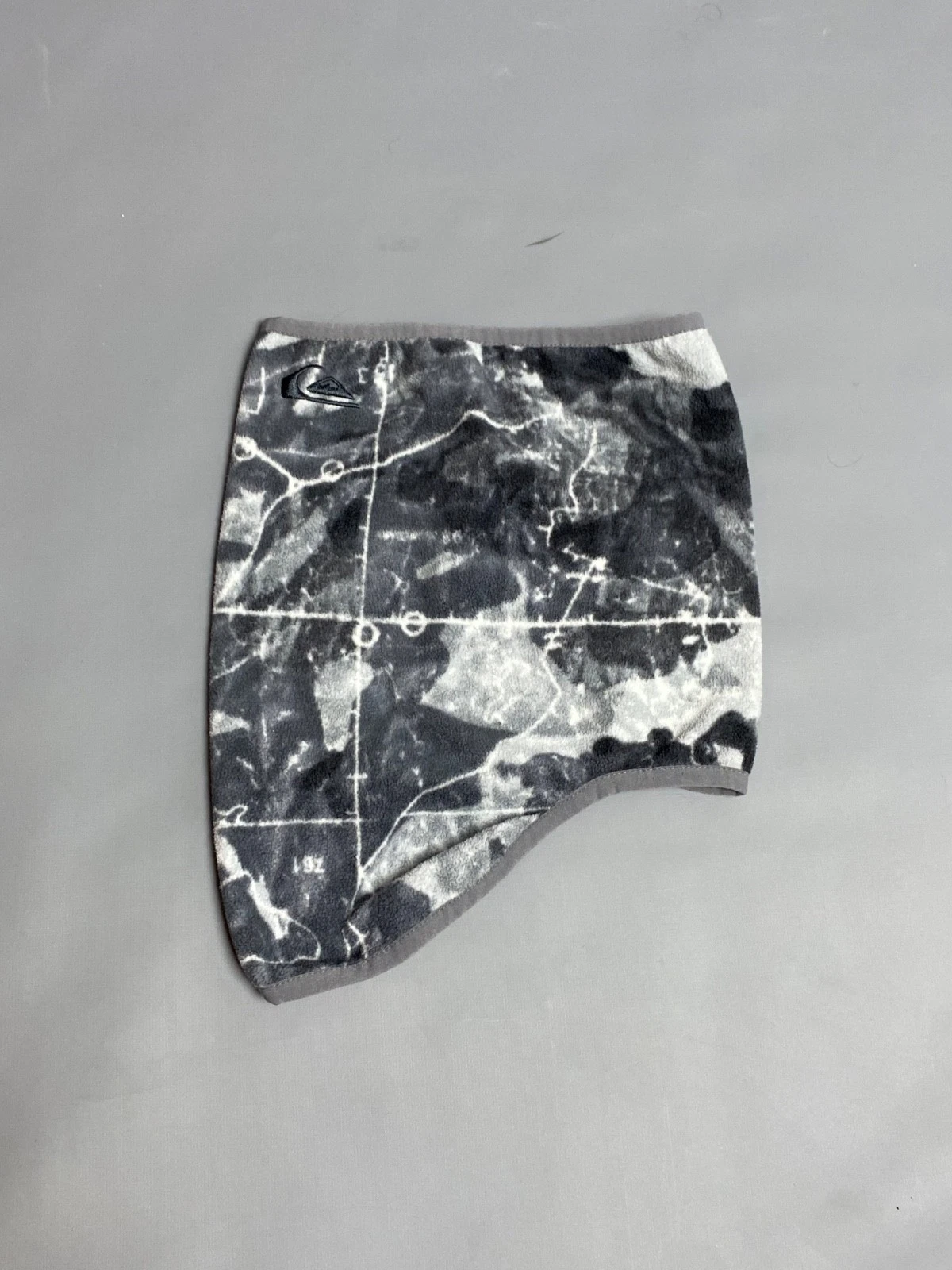 Quiksilver Abstract Print Fleece Neck Gaiter Tube Scarf Winter Unisex