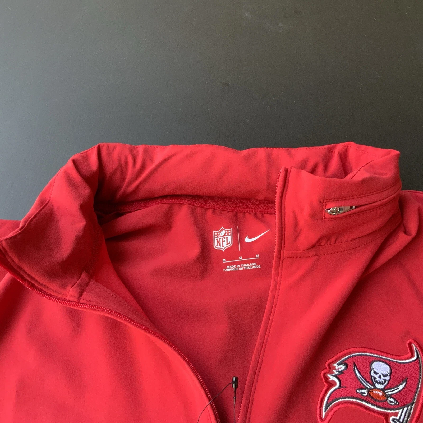 COACH Giacca da allenatore Nike On Field Tampa Bay Buccaneers da uomo maniche corte con cappuccio Md.