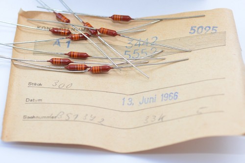 10x of 1960s Siemens Karbowid Resistor, 33 kOhms, 0.25 W f. Klangfilm Amps, NOS - Picture 2 of 6