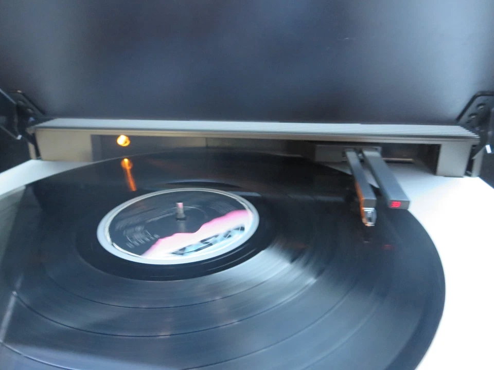 Bang & Olufsen BeoGram 5500 mit MMC4 - Bild 2 von 4