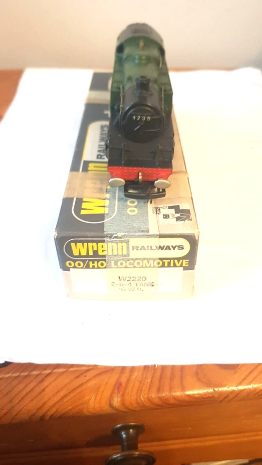 Wrenn W2220  GWR Green 2-6-4 MT4 Tank 8230 Boxed Lovely Loco Locomotive Rare  - Image 2 of 4