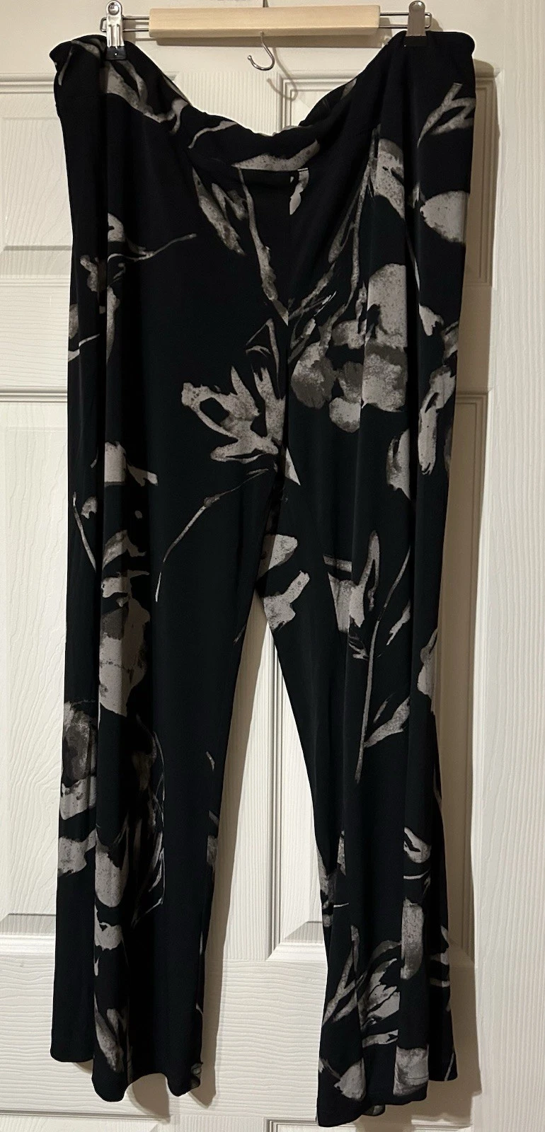 Joseph Ribkoff Women’s 20 Wide Leg Palazzo Pants Black Boho Artsy Abstract Print