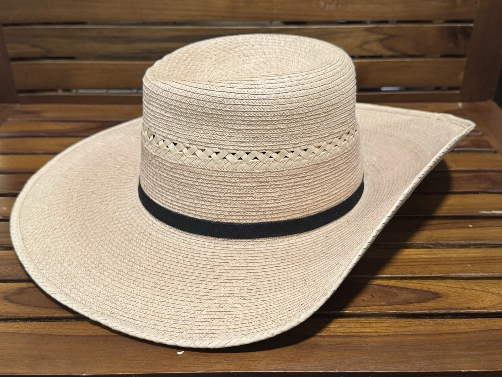 Sun Body Palm Leaf Vented Western Guatamalan Cowboy Hat Excellent