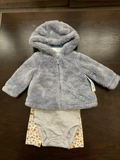 NWT Carter’s 3-piece set (Jacket, Long-sleeve Bodysuit & Pants), 6 month