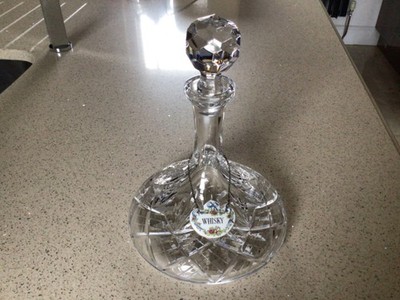 Vintage Kristall geschliffenes Glas Schiffe Karaffe mit Coalport Keramik Whisky Etikett