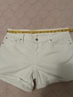 Levis Jean Shorts Womens 32 Mid Length White Denim Cuffed — photo 5