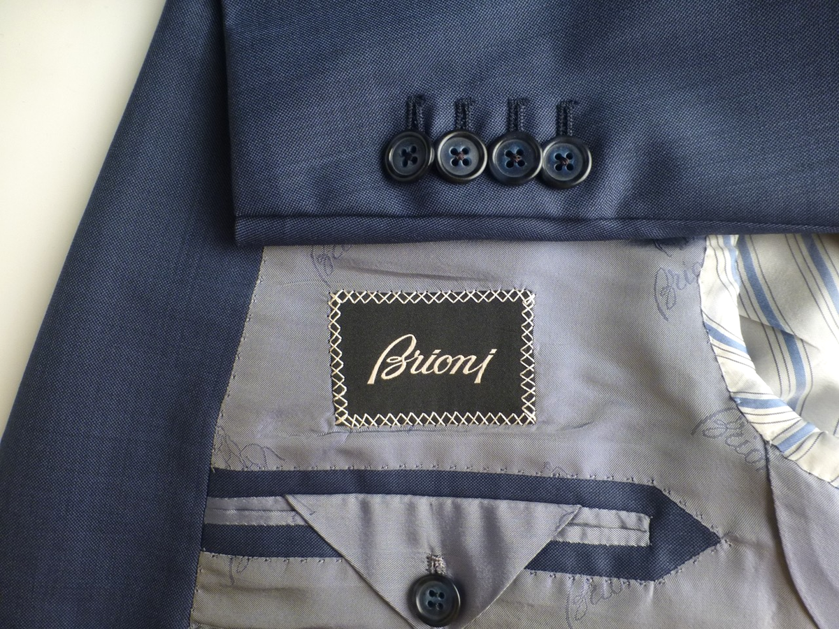 Brioni Blazer 54R/44R Blue Excellent Condition Suit Jacket SECOLO 
