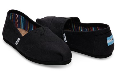 toms black classic