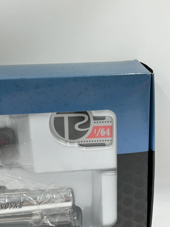 Tonkin Replicas Collectible Scale Models Groendyke Trucking 1:64 Scale New RARE! - Image 3 of 4