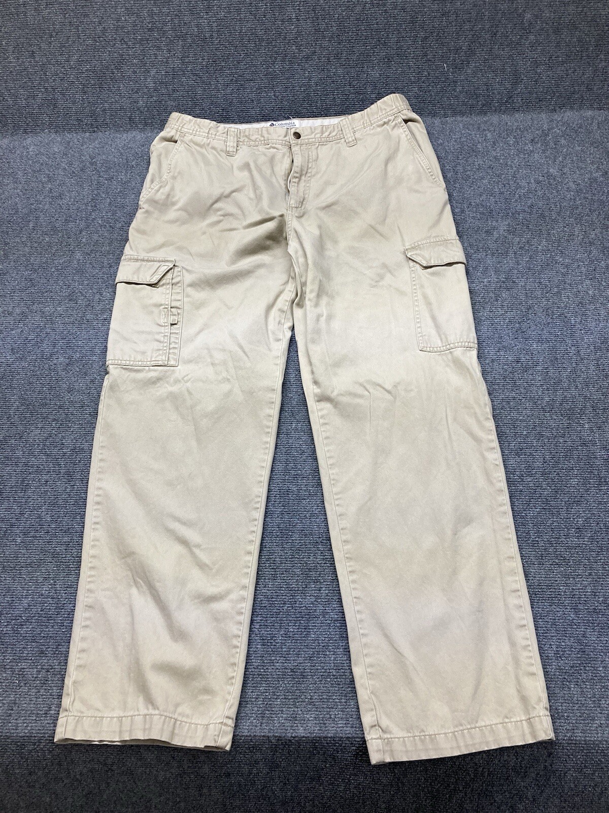 Columbia Cargo Pants Men’s Size Large Tan Straight Leg