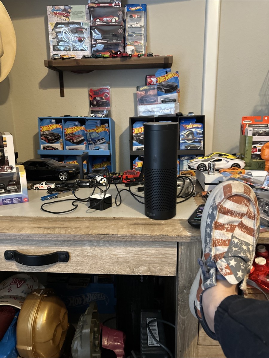 Amazon Alexa Black Tall