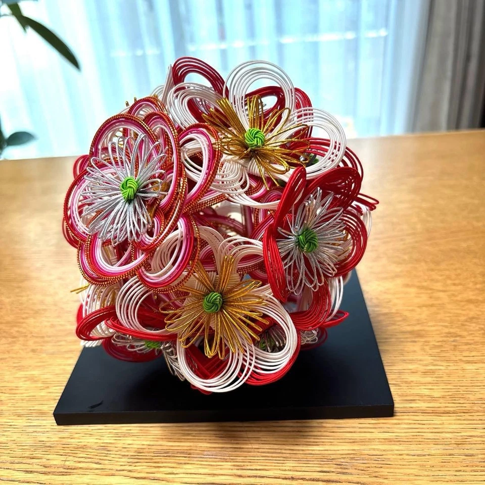 Kimono Kanzashi Palo de Pelo Ciruela Kusu Bola Kaga Mizuhiki Tsuda Tipo Plegable Foto 4 de 4