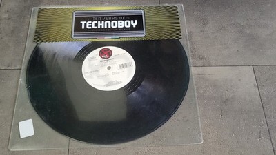 Technoboy   Put Some Grace 12'' - TTC 049 - Hardstyle Brett - 2009 - Mega Rar