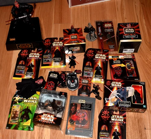 1999 Vintage Star Wars Episode 1 Darth Maul Collection Figures Watches Lot
