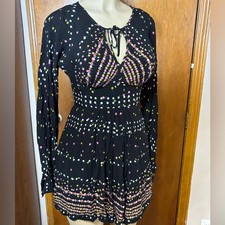 Free people black bodycon fit & flare dress w/ open back/pink coyrn size 0