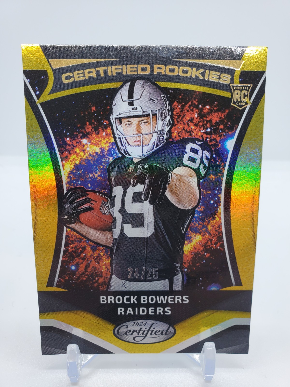 Brock Bowers Panini Certified Rookies #2 Gold Mirror
